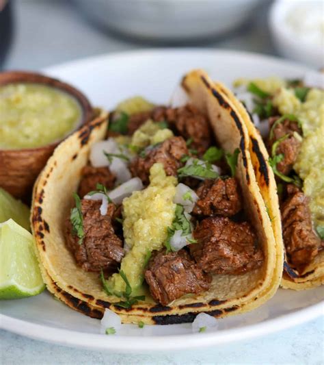 Easy Tacos de Bistec (Steak Tacos) - Kinda Healthy Recipes