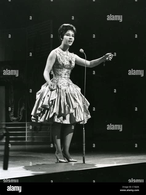 Helen shapiro 1961 hi-res stock photography and images - Alamy