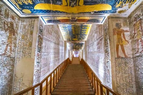 Private Guided Tour to Valley of the Kings - Luxor Travels