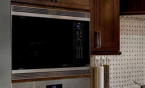 Wolf 24" Convection Microwave Oven (MC24)