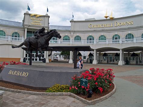 Open Air and Sunshine: Kentucky Derby Museum, Louisville, KY