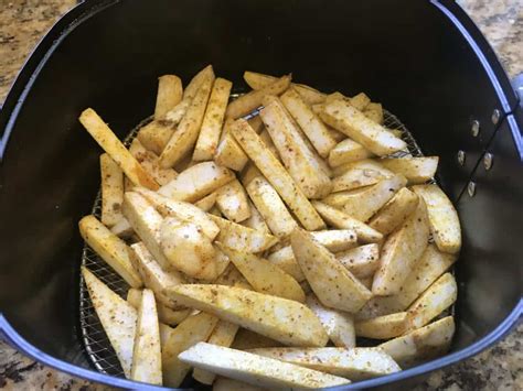 Air Fryer Taro Root Fries / Crispy Arbi - Piping Pot Curry