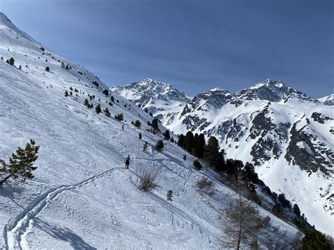 Ski touring in the Austrian alps : r/skiing