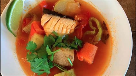 Para el frío, prepara un delicioso caldo de pescado con verduras - Gastrolab