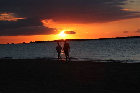 Sunset at Denarau Beach, Fiji | Mark Heard | Flickr