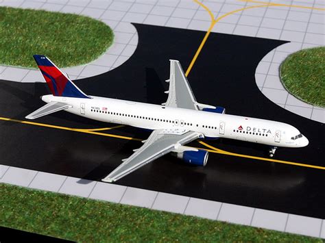 NEW RELEASE: 1:400 Gemini Jets Delta Air Lines B 757-232 - DA.C