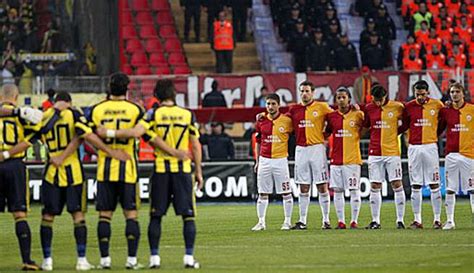 Galatasaray vs Fenerbahce 11-08-2013 Turkish Super Cup ~ Golden Football