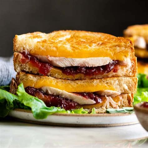 Turkey Cranberry Sandwich - JoyFoodSunshine