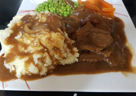 My Gorgeous Braising Steak and onion in Gravy Recipe by Maureen 😀 - Cookpad