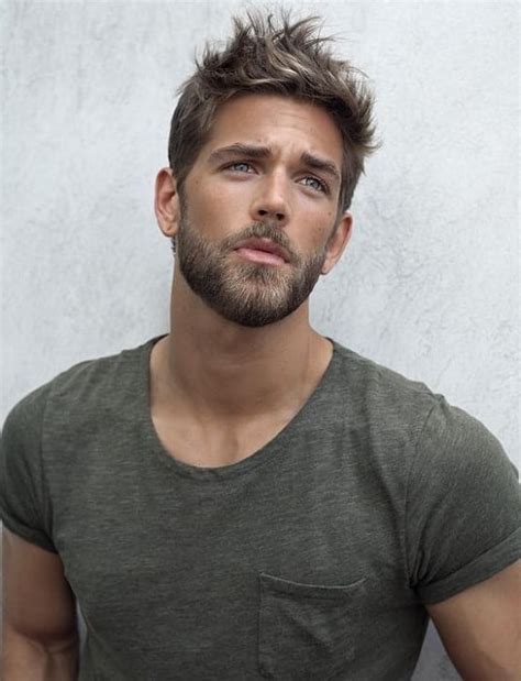 30 Hot & Handsome Male Models with Beards (2024 Update)