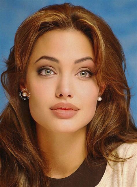 Angelina Jolie | Angelina jolie makeup, Angelina jolie style, Angelina ...