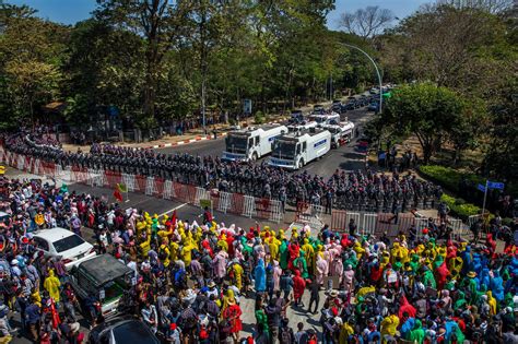 As Bullets and Threats Fly, Myanmar Protesters Proudly Hold the Line - The New York Times