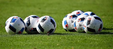 Soccer ball size and FIFA standards - ScoresWizard.com