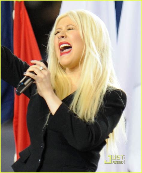 Christina Aguilera: National Anthem at Super Bowl XLV!: Photo 2517408 ...