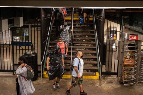 Heavy Rains Pound New York City, Flooding Subway Stations and Roads - The New York Times