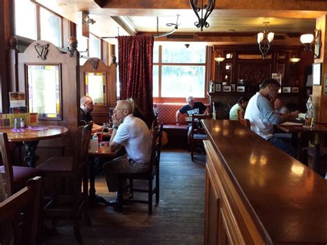 The Irish Harp Pub in Niagara on the Lake: Review