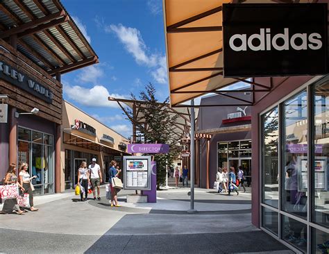 Seattle Premium Outlets - Outlet mall in Washington. Location & hours.