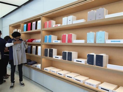 Revamped Infinite Loop Apple Store in Cupertino Now Open - MacRumors