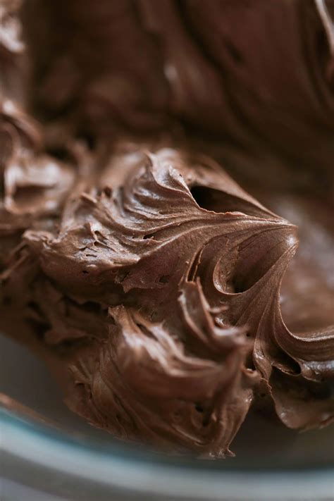 Super Easy Chocolate Frosting Recipe - Lauren's Latest