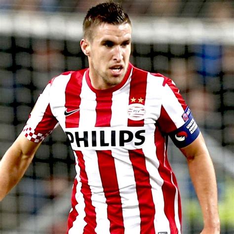 Why Kevin Strootman Would Be a Great Tactical Fit for Manchester United | News, Scores ...