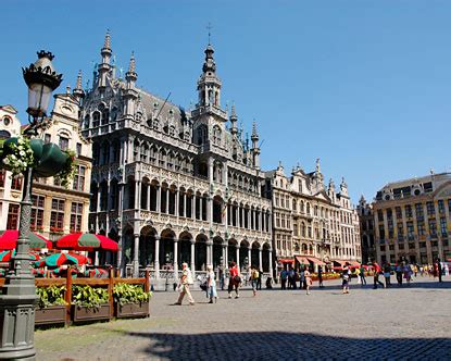 Brussels: Uncover the History Behind Attractions