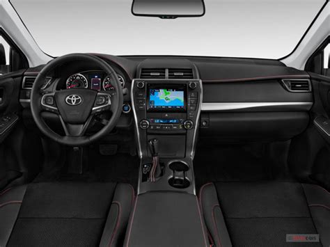 2017 Toyota Camry Interior | U.S. News & World Report