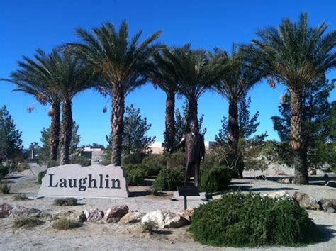 Laughlin Buzz: Laughlin RiverWalk: The River Palms