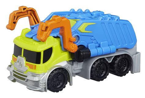 Rescue Bots High Tide, Blurr and Salvage Toy Fair Official Images - Transformers News - TFW2005