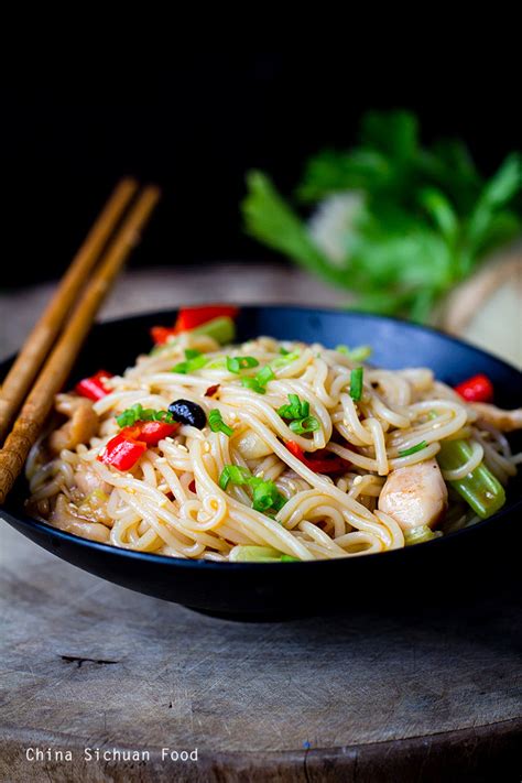 Rice Stick Noodles Stir Fry | China Sichuan Food