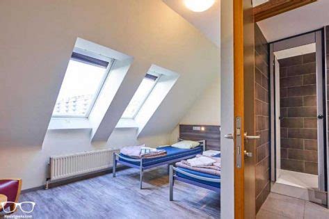 3 BEST Hostels in Brussels 2024 (Solo-Travellers + Map)