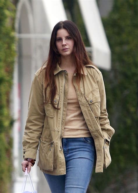 Lana Del Rey - Shopping on Melrose Avenue in Los Angeles 2/6/ 2017 • CelebMafia