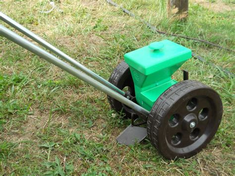 SEEDER - Construction and Agricultural Machines