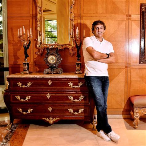 Download Enzo Francescoli Uruguay Football Photoshoot Wallpaper | Wallpapers.com