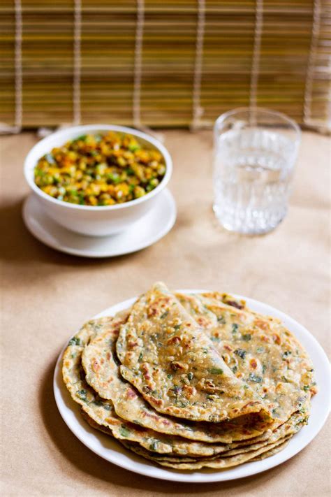 Methi Paratha Recipe (Punjabi Methi ke Parathe)