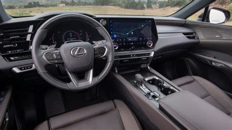 The Advanced Cabin Tech of the 2023 Lexus RX - Autotrader