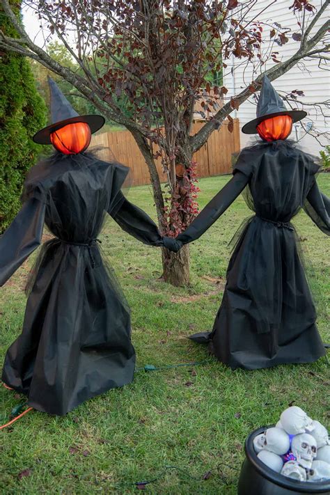 DIY Outdoor Halloween Witches +Video • Craving Some Creativity