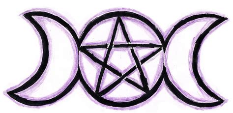 Wiccan Triple Moon Goddess Symbol with Pentagram - Paganism fã Art ...