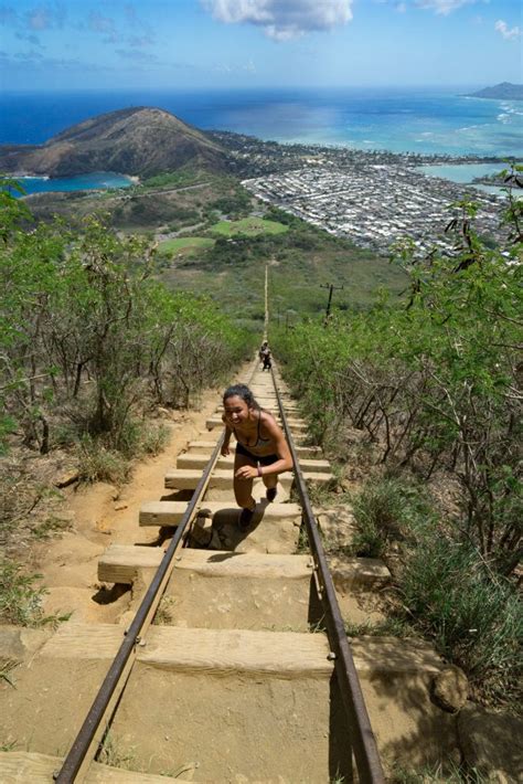 KOKO HEAD STAIRS HIKE: 1,048 TORTUROUS STEPS - Journey Era