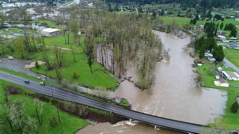 Videos and photos of flooding and landslides in Western Oregon | KPIC