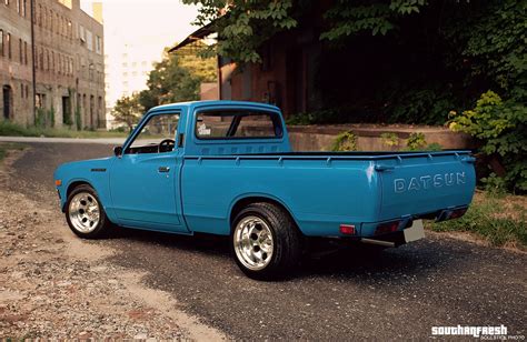 backwheelsbitches: Juan's Datsun 620 Truck