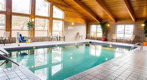 Boarders Inn & Suites in Medford, Wisconsin - Hotel Accomodations Medford, Wisconsin - Lodging ...