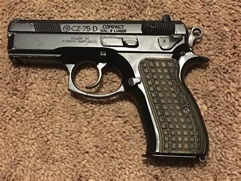 New grips for the CZ 75D Compact (P01) : r/CZFirearms