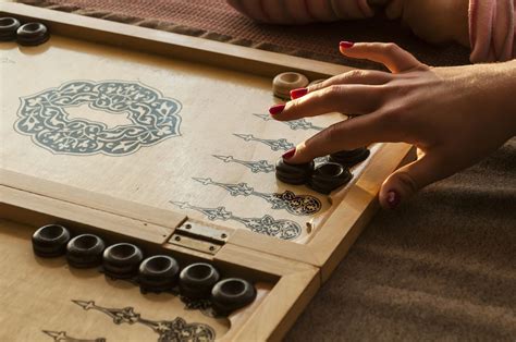 The Ultimate Backgammon Strategy Guide | Backgammon Boards, Strategies, Tips and Accessories.