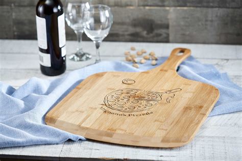 Personalized pizza board, custom pizza peel, engraved pizza board, housewarming gift, Pizza lovers