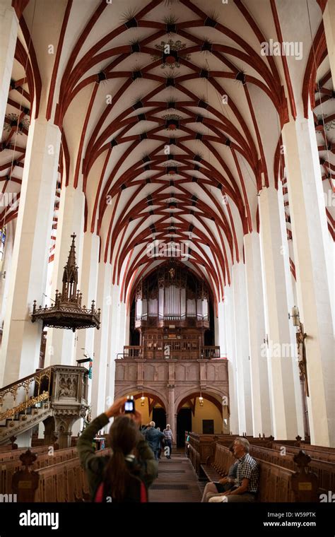 Thomaskirche leipzig interior hi-res stock photography and images - Alamy