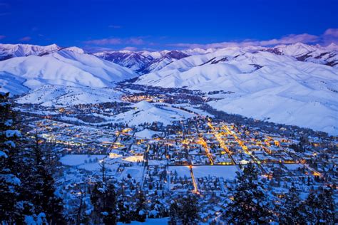 15 Things You Must Do in Sun Valley, Idaho This Winter