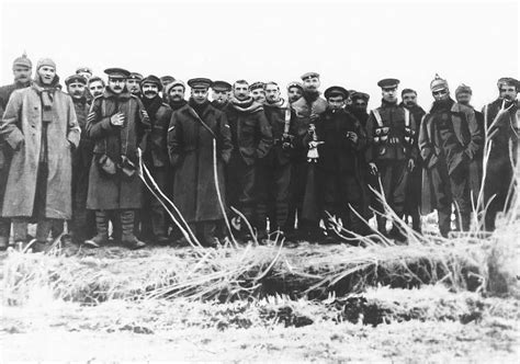 Так выглядело рождественское перемирие во время Первой мировой войны более 100 лет назад