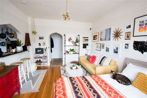 House Tour: A Colorful 400 Square Foot Studio Apartment | Apartment Therapy