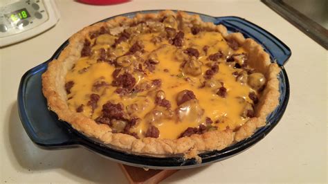 Easy Cheeseburger Pie | Old Fashioned Families