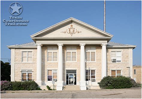 Glasscock County Courthouse - Garden City, Texas - Photograph Page 2